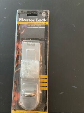 Master Lock Bar lock fixture